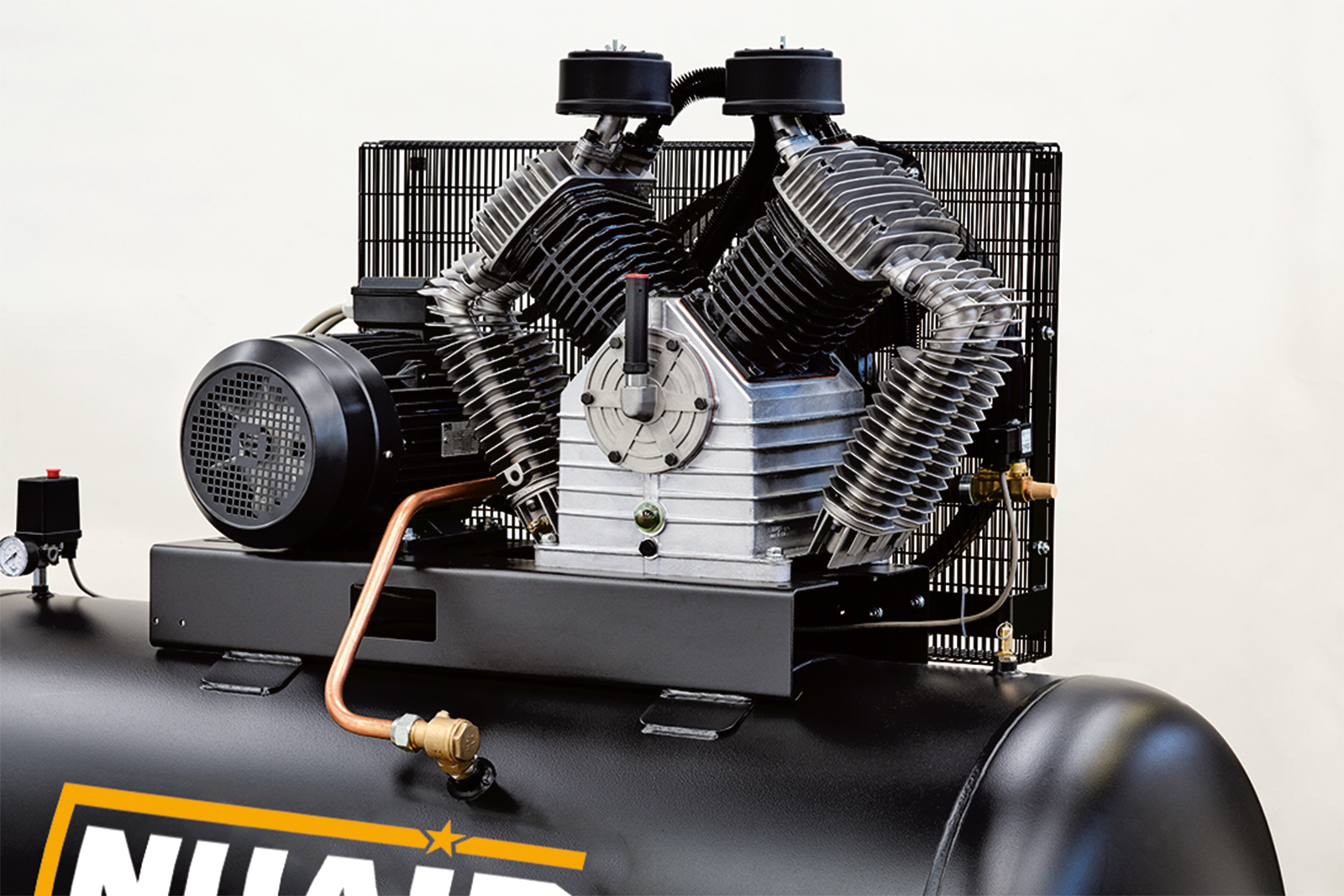 NK60/15FT/900 SD TECH Compressore professionale a cinghia bistadio a 